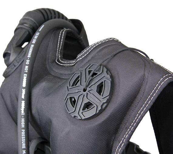 Жилет-компенсатор FanDiver Меридиан 2025 черный