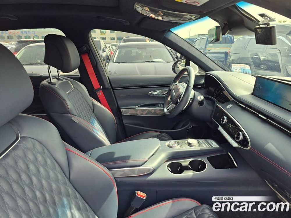 Genesis GV70 2.5T Бензин 2WD (01.2022)