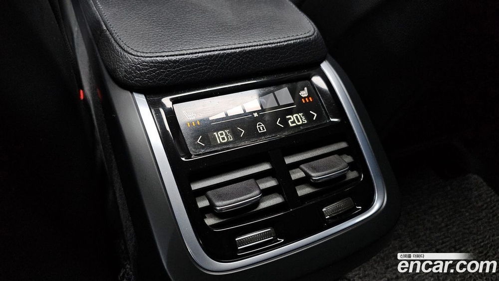 Volvo S90 D5 AWD Momentum (12.2019)