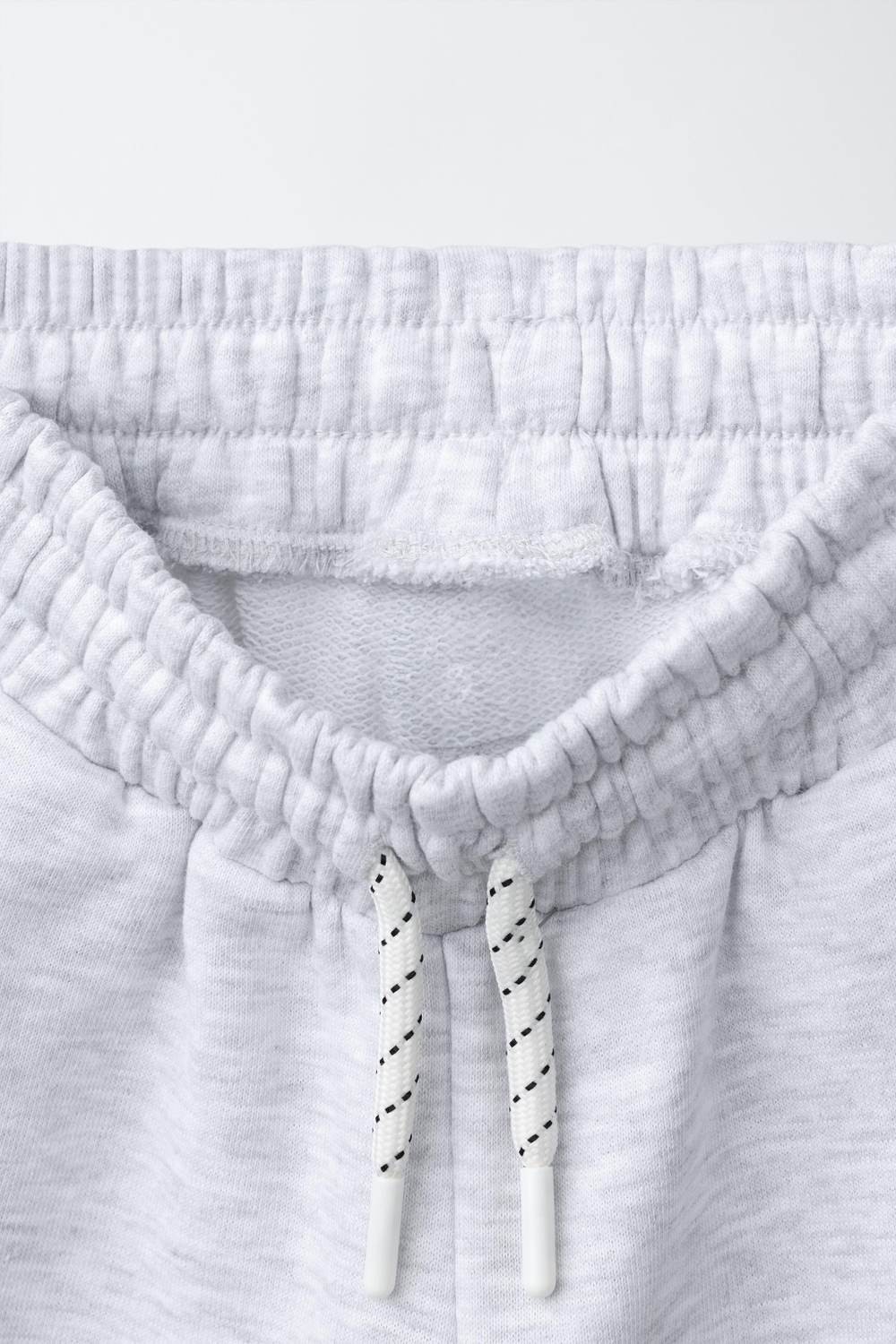 ZARA ДЖОГГЕРЫ RELAXED FIT С НЕОБРАБОТАННЫМ КРАЕМ, СЕРЫЙ МЕЛАНЖ