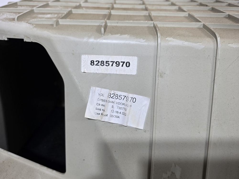 Консоль салона кабины верхняя