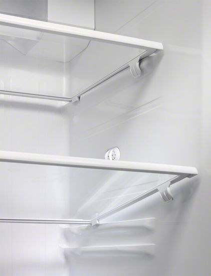 Холодильник Electrolux EAL 6142 BOX