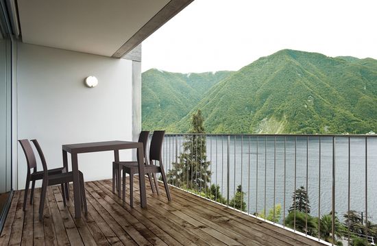 Стол пластиковый Orlando 140 коричневый Siesta Contract Турция