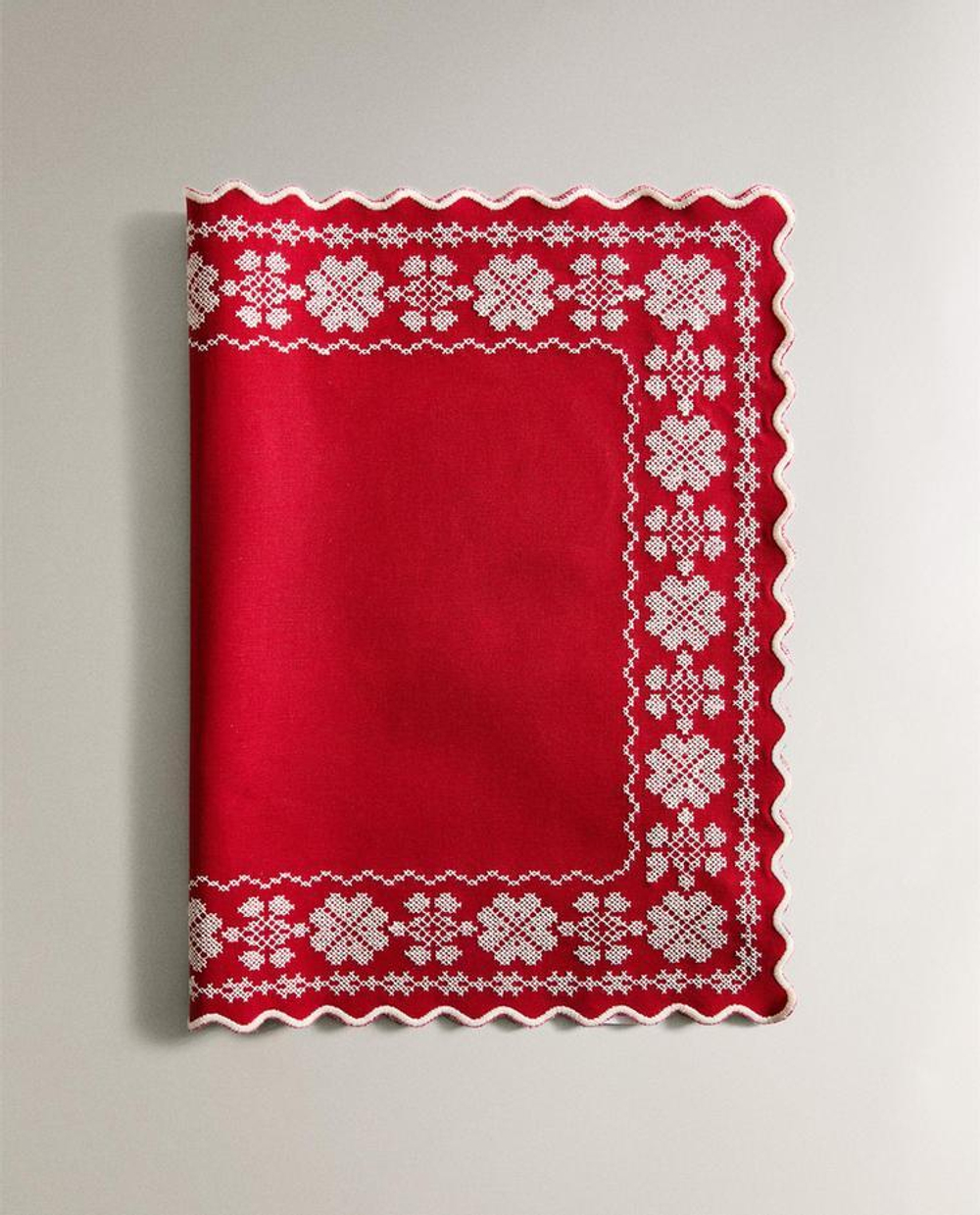 ZARA HOME СЕРВИРОВОЧНАЯ САЛФЕТКА С ВЫШИВКОЙ, КРАСНЫЙ