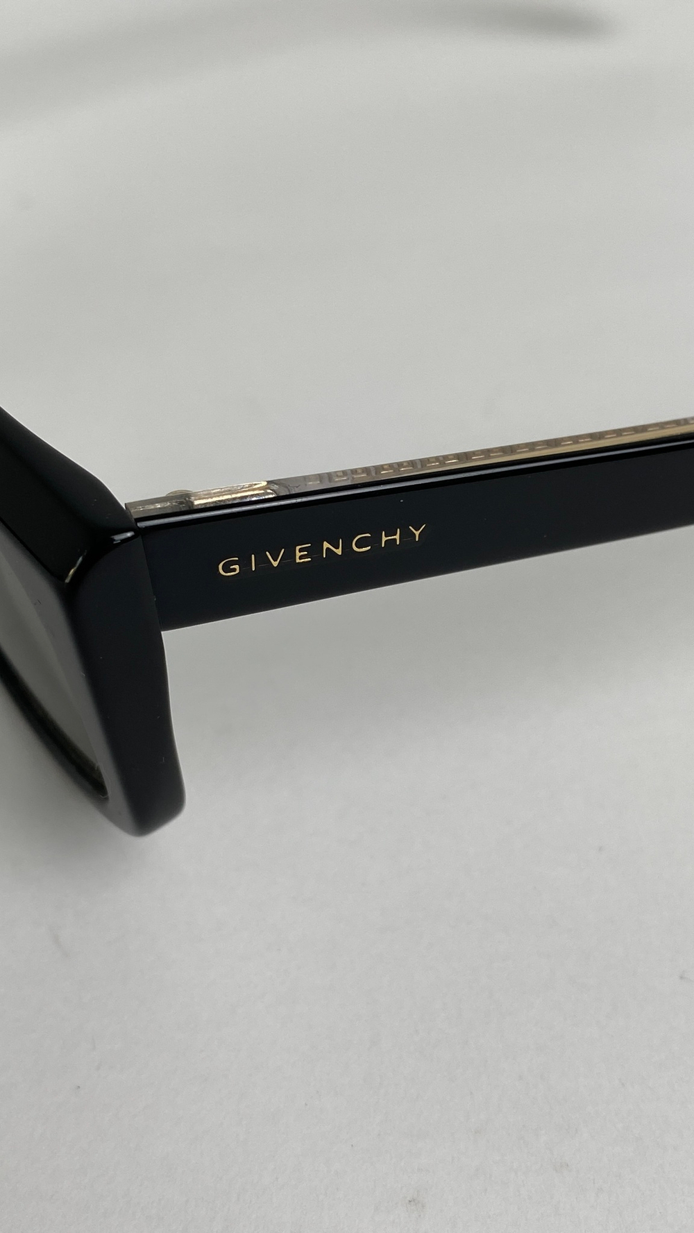 Очки Givenchy