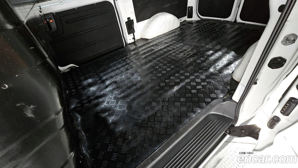 Hyundai The New Grand Starex Van 3-х местный (01.2020)