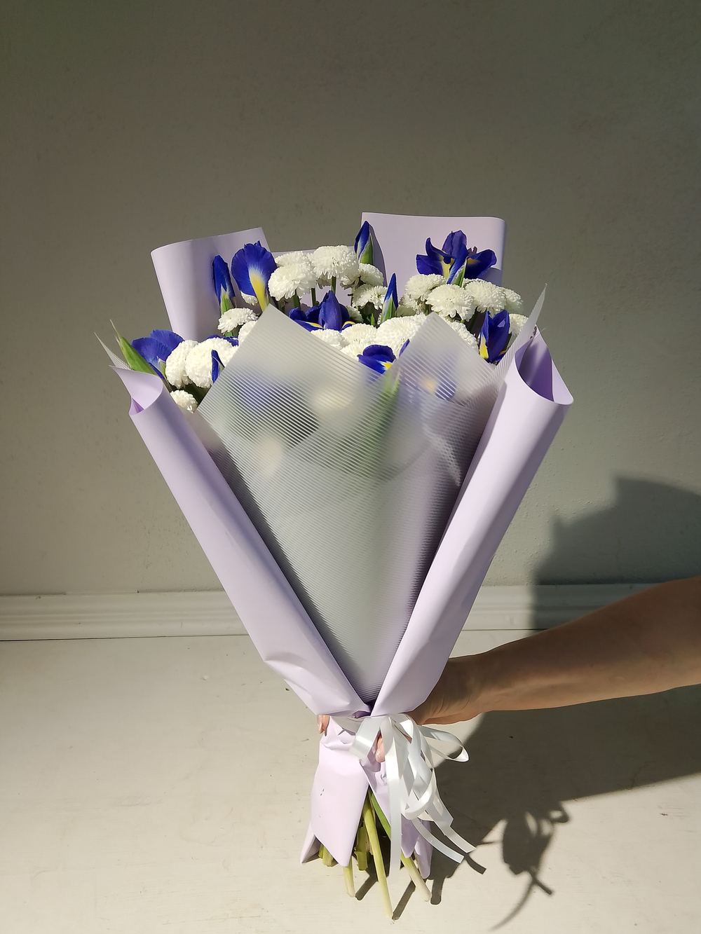 Летний солнечный букет с танацетумом и ароматными пионами Сара Бернард (С0034)