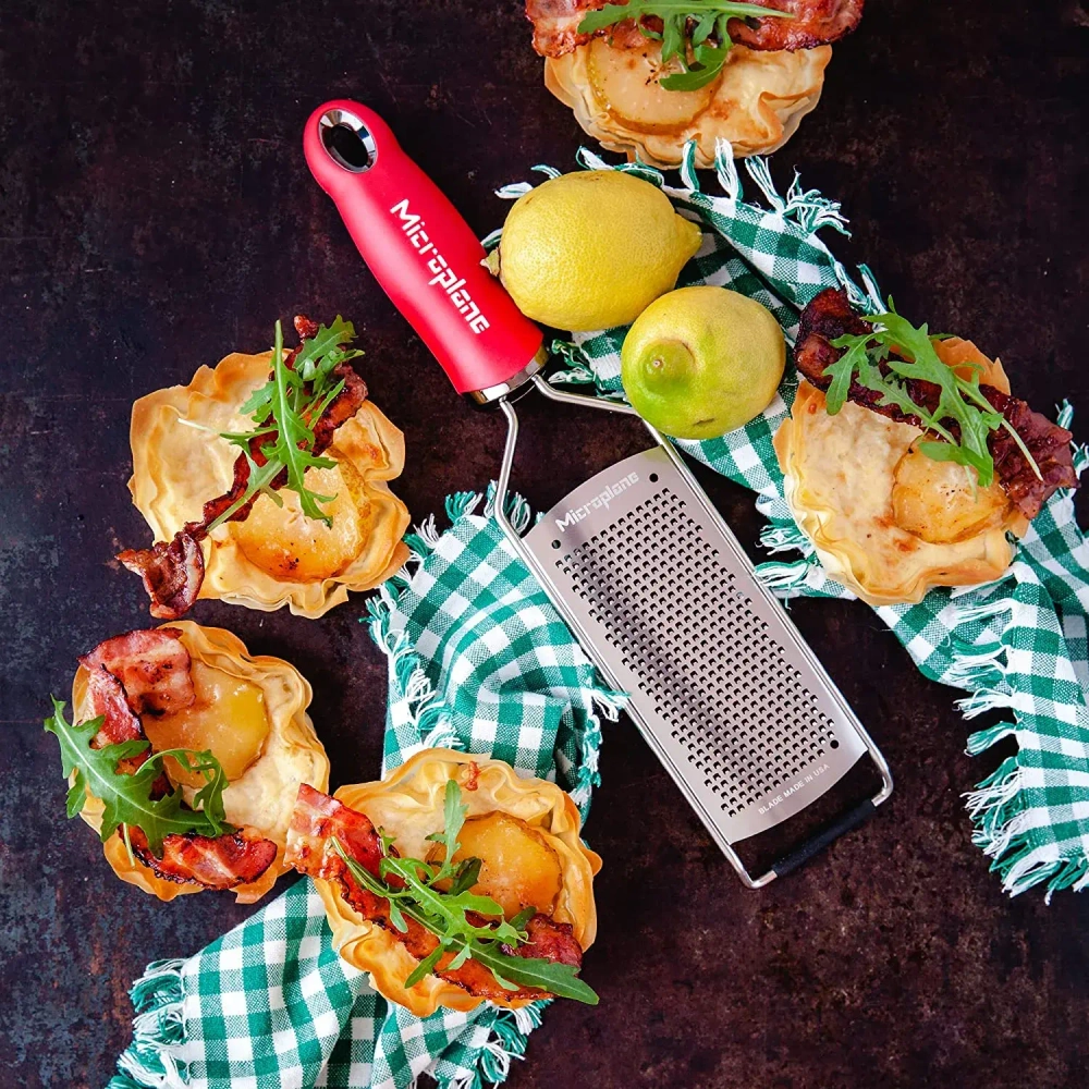 Microplane Терка Gourmet крупная красная