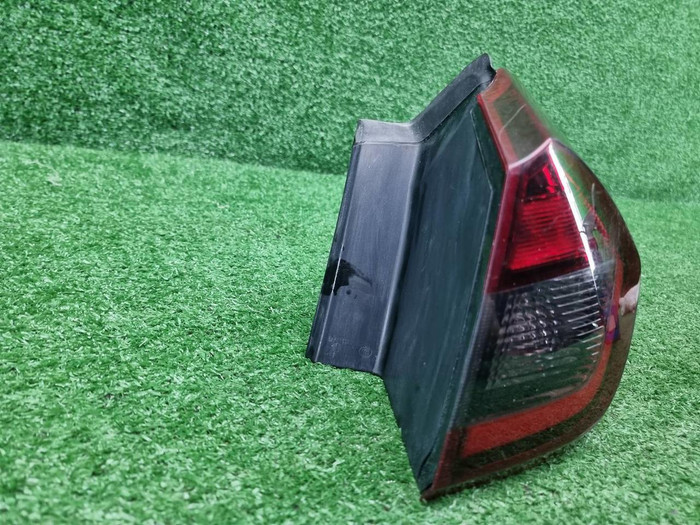 Фонарь правый внешний Livan X3 Pro (2022-н.в.)