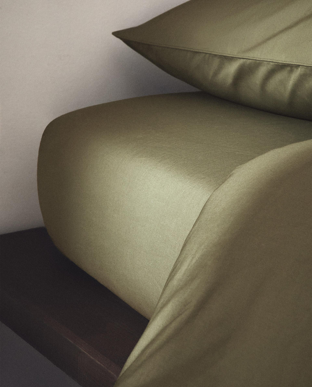 Zara Home - Простыня с ситцевой резинкой, высота 40 см (300 нитей), зеленый, 180х200х40 см