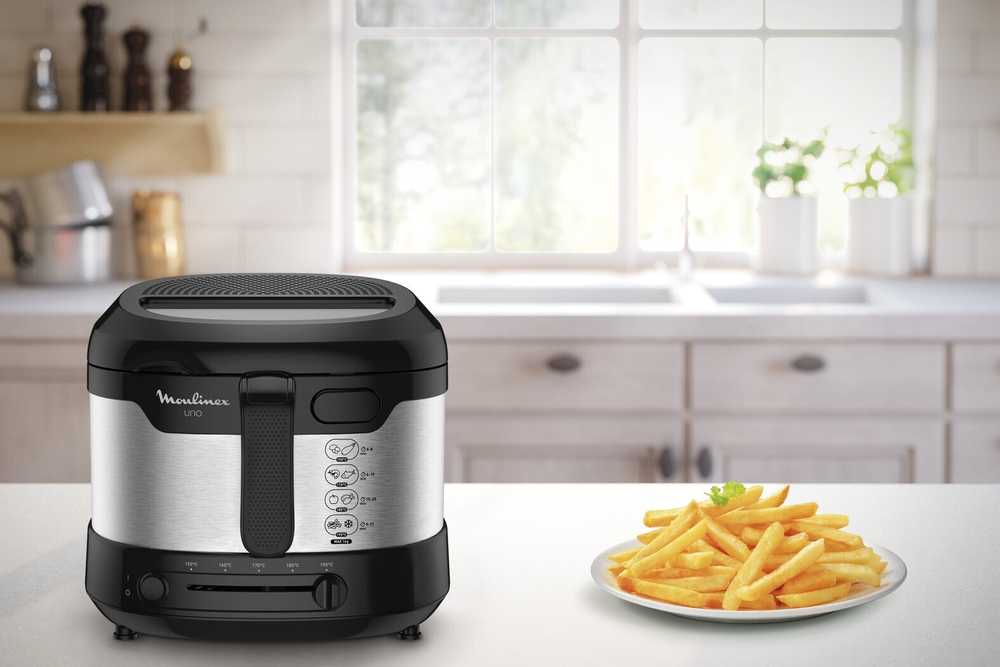 Фритюрница Moulinex Uno AF215D10