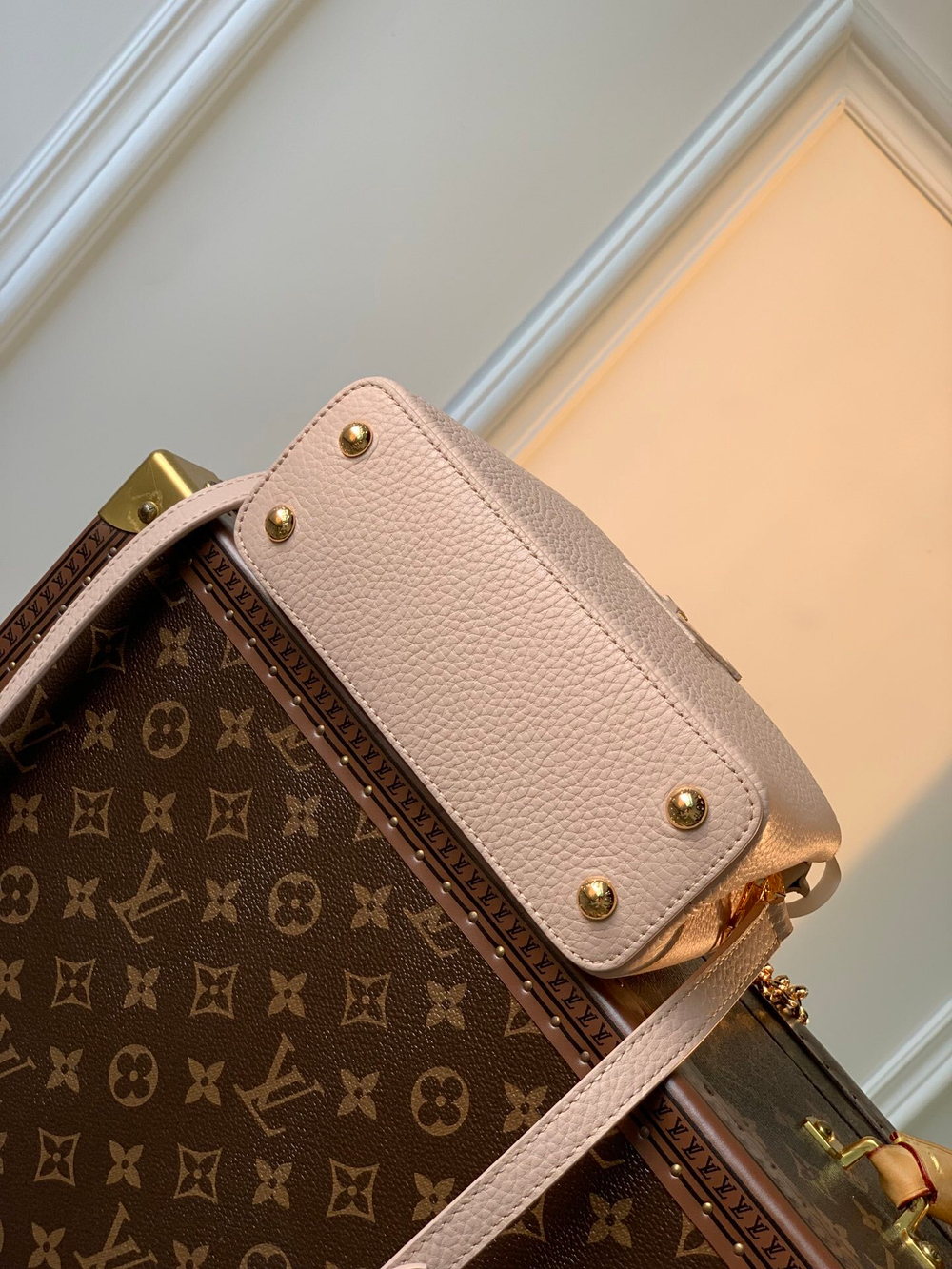Louis Vuitton Capucines Mini