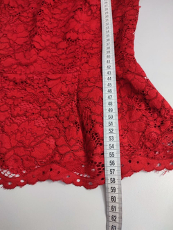 Блузка Zolla красная с кружевом 44 размер