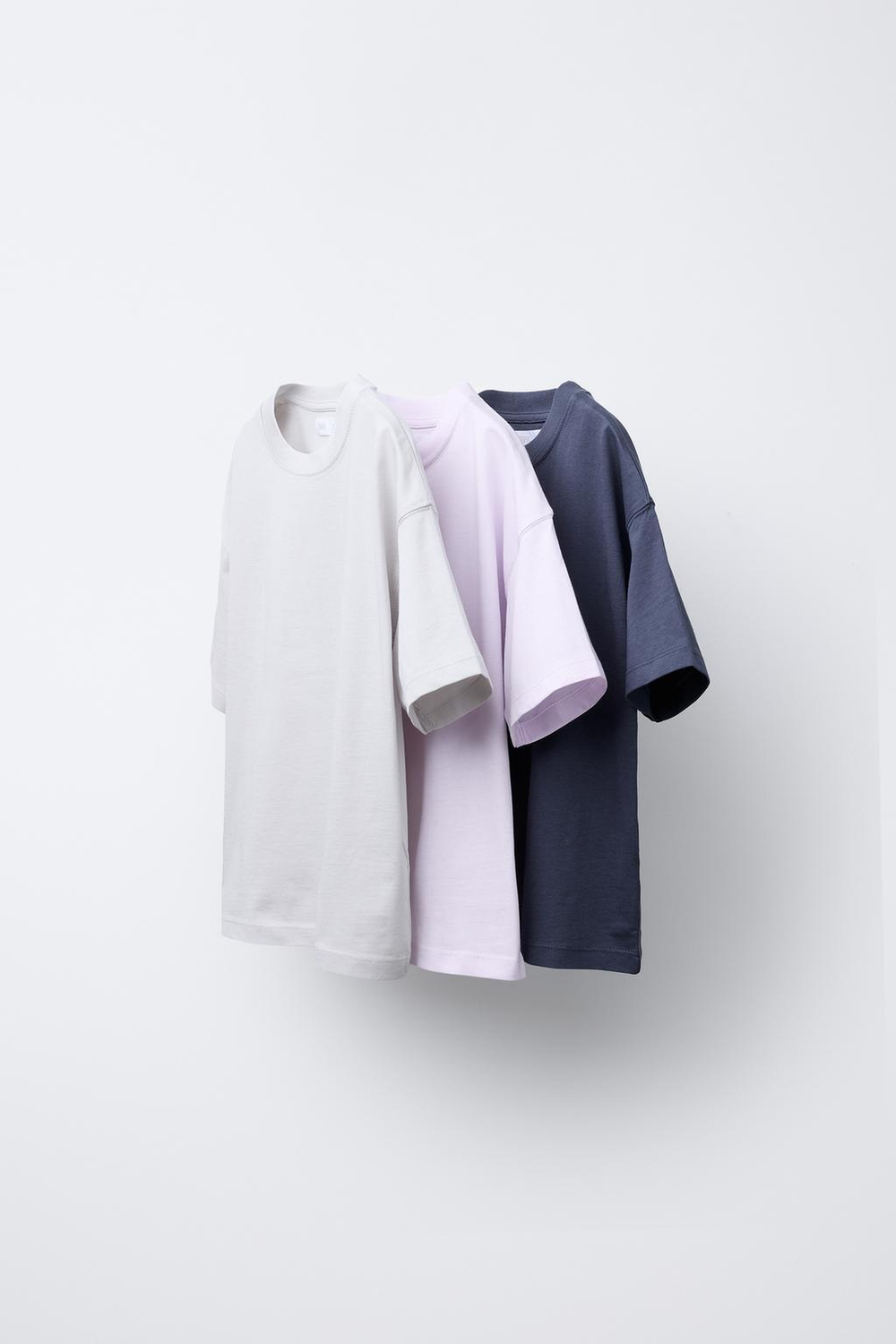 ZARA НАБОР ИЗ ТРЕХ ОДНОТОННЫХ ФУТБОЛОК, РОЗОВЫЙ