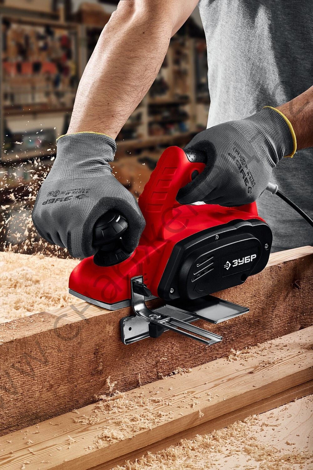 ЗУБР 750 Вт, 82 мм, электрический рубанок (электрорубанок) (ЗР-750-82)