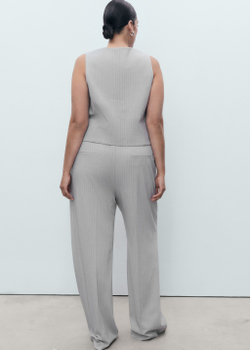 Костюмные брюки в узкую полоску