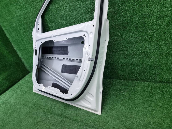 Дверь передняя правая Mercedes GLE C292 (15-19)