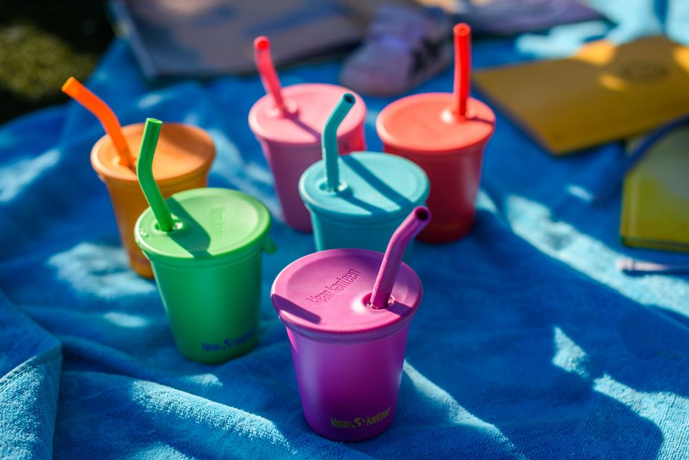 Детский стакан одностенный Klean Kanteen Kid Cup Straw Lid 10oz (296 мл) Rose Violet с трубочкой