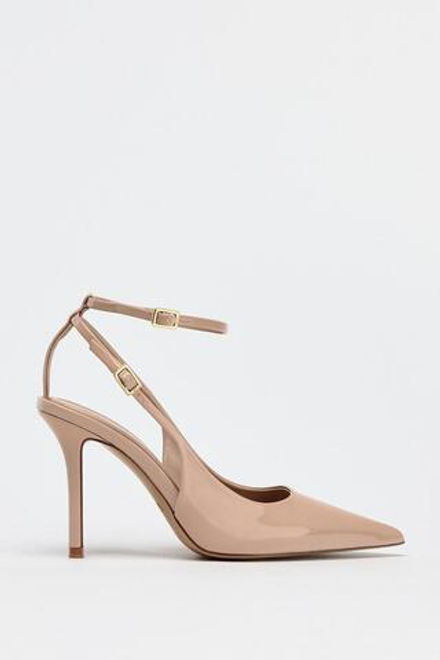 ZARA ЛАКИРОВАННЫЕ ТУФЛИ-МЮЛИ НА КАБЛУКЕ, БЕЖЕВЫЙ