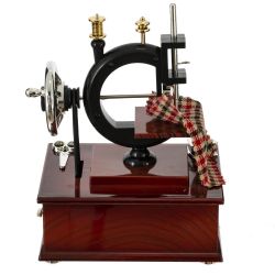 GAEM Изделие декоративное "Швейная машинка" (музык.), L14,5 W12 H19,5 см