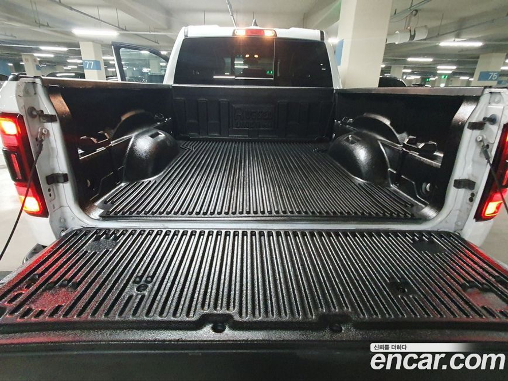 Dodge Ram Pickup 5.7 (12.2020)