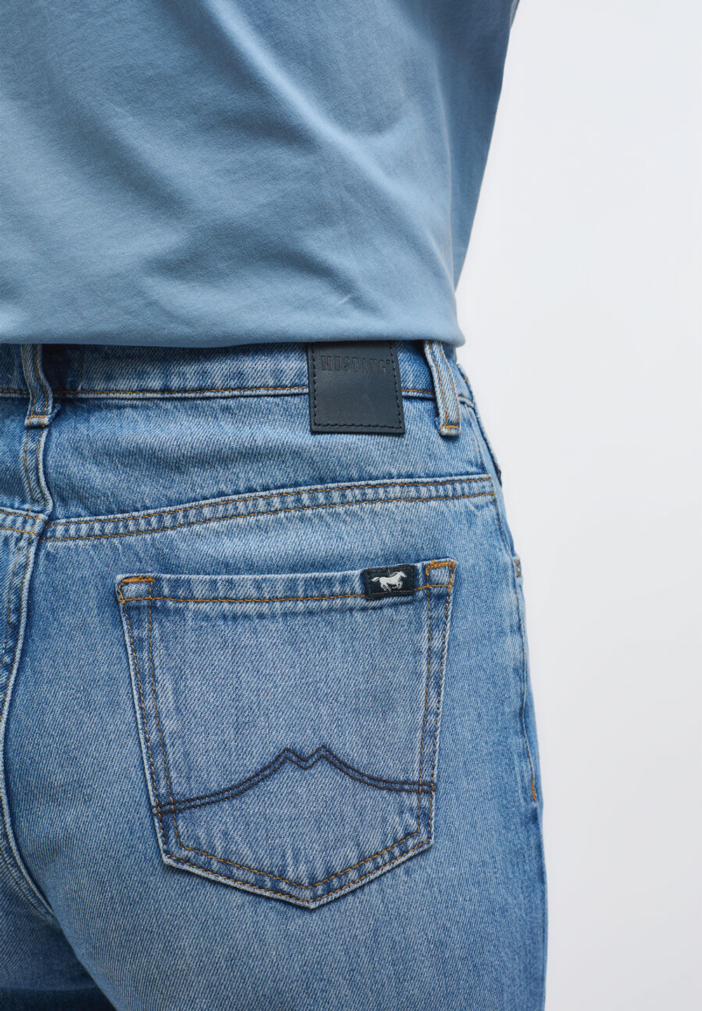 Джинсы женские MUSTANG Charlotte Tapered