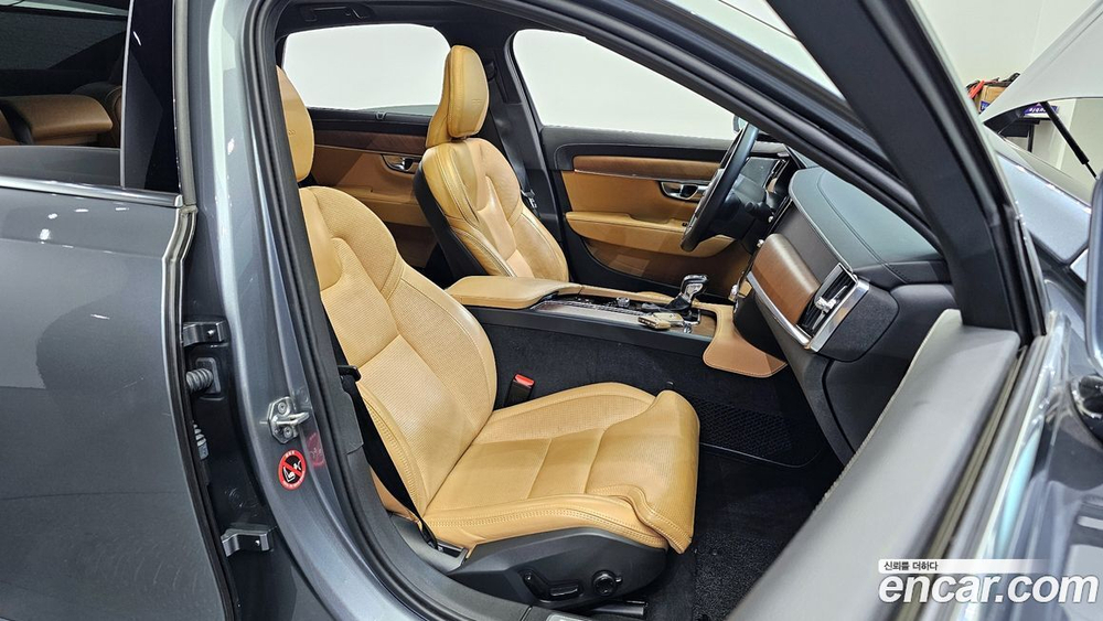 Volvo S90 T5 Inscription (10.2019)