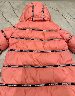Пуховик Burberry