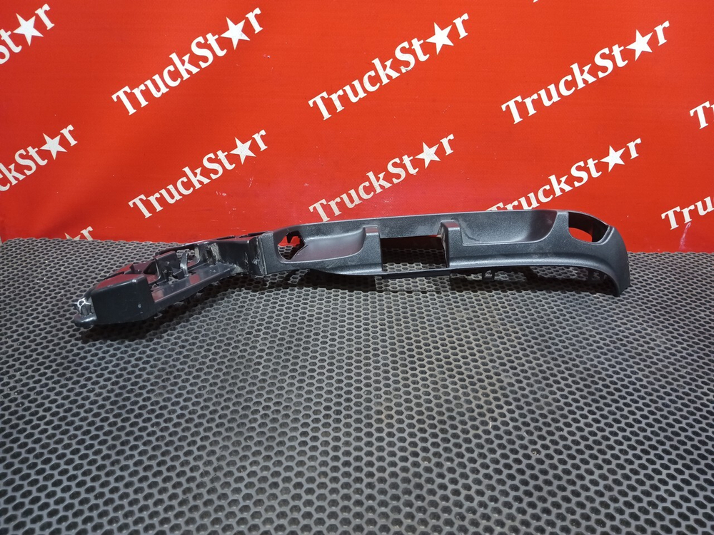 Накладка сиденья левая 2018г