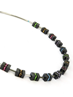 4625 Coeur de Lion - колье с разноцветными кристаллами Сваровски