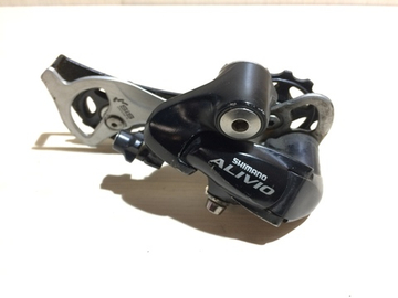 Задний переключатель Shimano Alivio 8ск