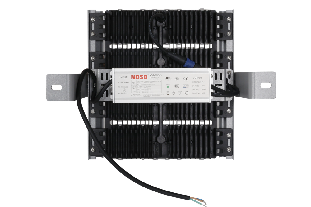 Светодиодный прожектор HPW PRO-LED 240W 5,7K