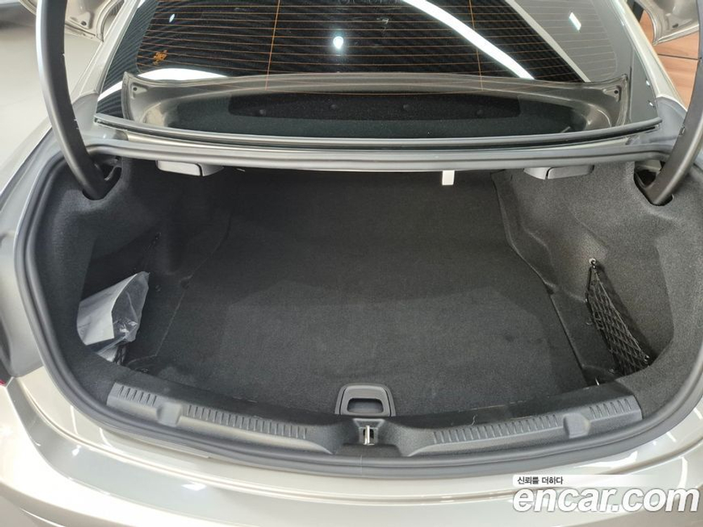 Mercedes-Benz E-Class W213 E300d 4MATIC Coupe (12.2022)