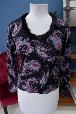 Джемпер необычный 42 размер