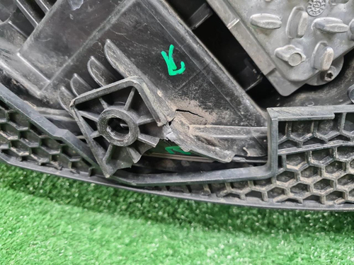 Фара левая Geely Tugella (2019-2024) LED