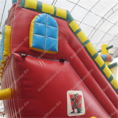 Большой надувной батут-горка "Корабль флибустьеров" 14*8*6 м