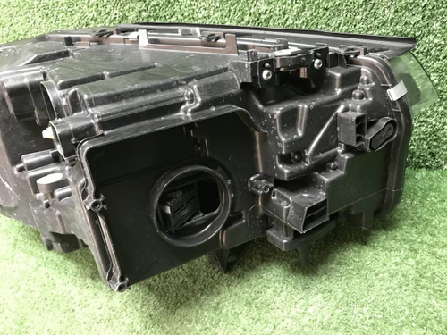 Фара левая BMW X3 G01 (2017-2021) Adaptive LED