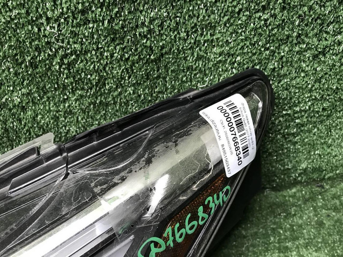 Битая Фара левая Infiniti QX80 (2017-2024) LED