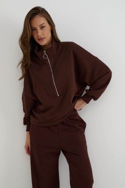 Олимпийка на молнии шоколадного цвета