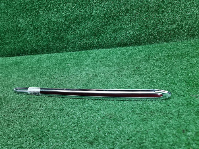 Накладка капота Hongqi HS5 (2019-н.в.)