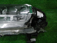 Битая Фара левая Toyota Land Cruiser 200 15-21 LED Black