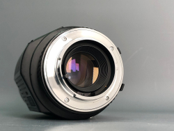 Vivitar 75-200 mm f/ 4.5 MC Auto Focus Zoom Minolta MD Окислен где батарейки