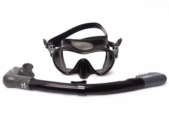 Набор маска+трубка Sargan Агидель Black Type черный/стальной серый