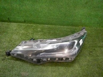Фара левая Toyota Corolla E160 (2015-2019) LED