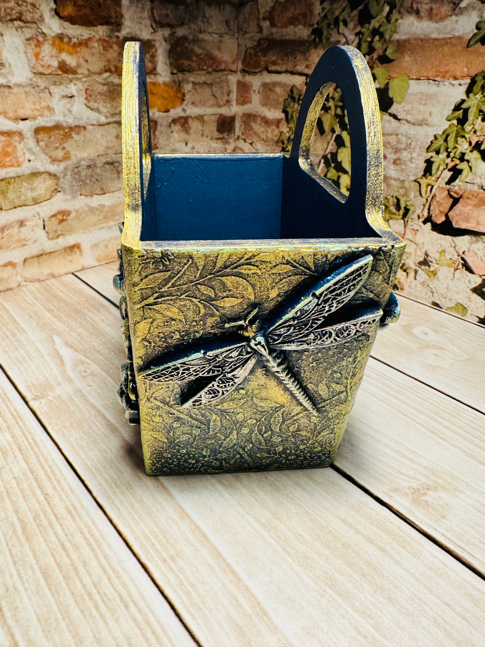 Корзиночка "Фея на лилии"