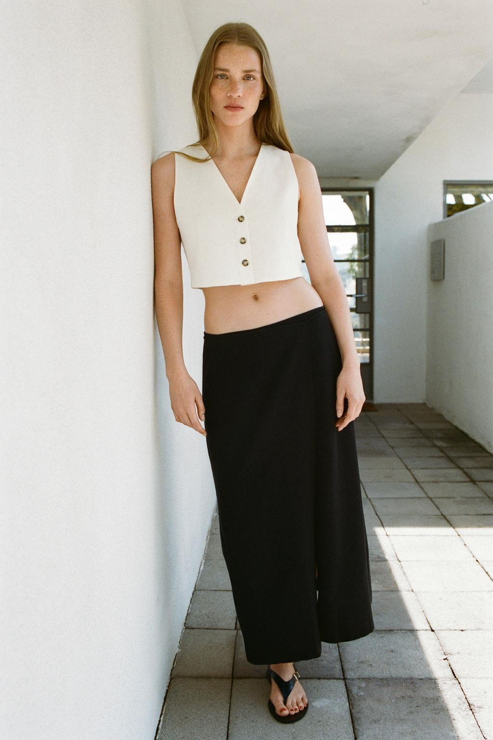 ZARA ЖИЛЕТ CUT OUT, ЭКРЮ