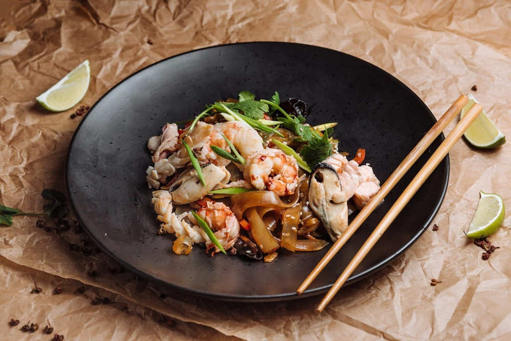 WOK с морепродуктами
