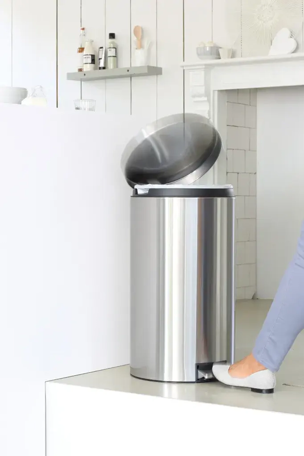 Brabantia Бесшумный контейнер для мусора 45 л
