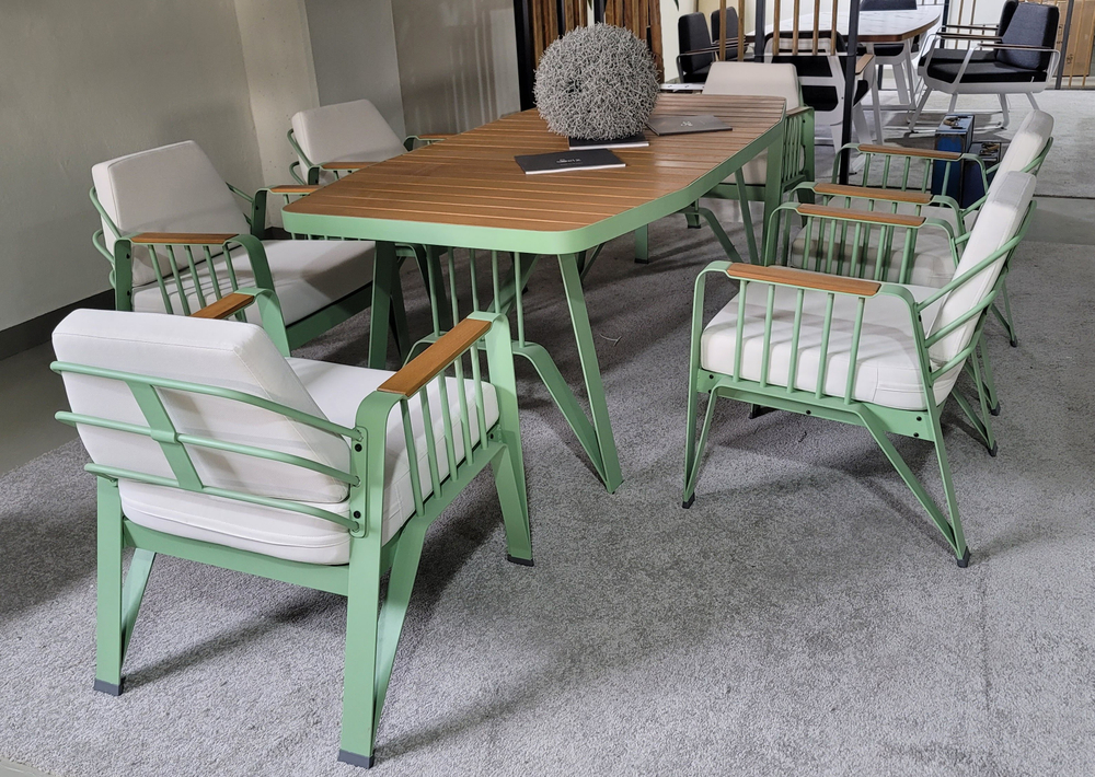 Столовая группа Ocean Dinning Set 6. Стол и 6 кресел из алюминия и ироко. Шалфейно-зелёный (Sage Green)