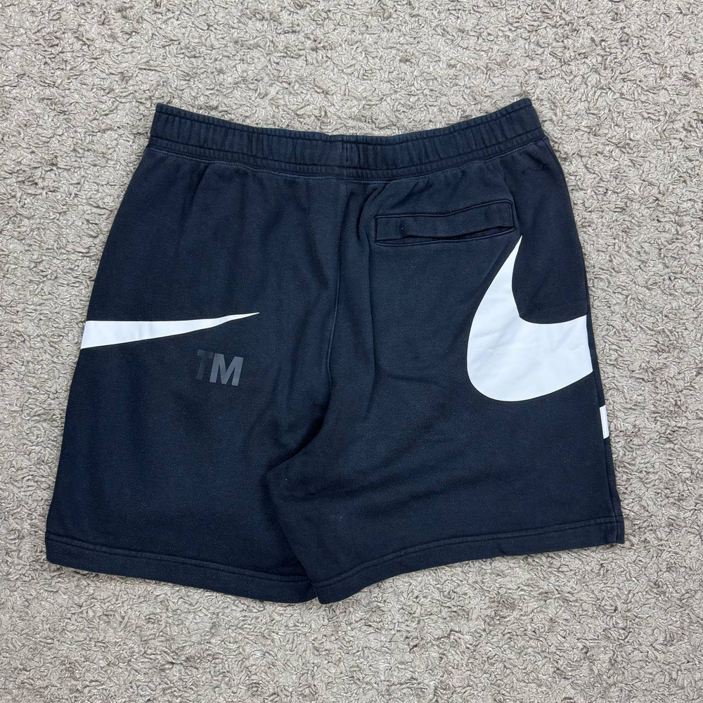 Шорты Nike Swoosh